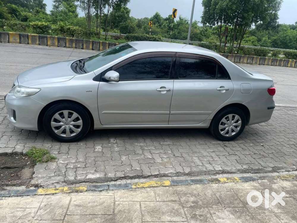 Toyota Corolla Altis 1.8 J, 2011, Petrol