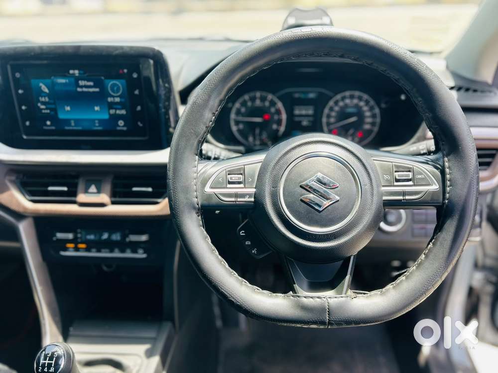 Maruti Suzuki Brezza 1.5 Zxi Smart Hybrid, 2024, Petrol