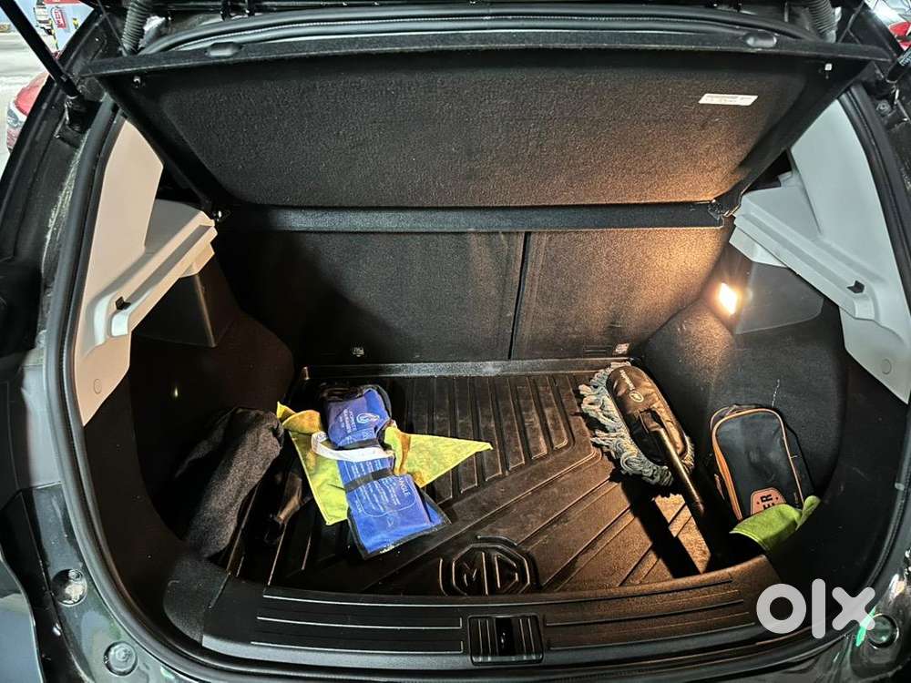 Mg Astor 1.5 Petrol Mt Blackstorm Top Condition