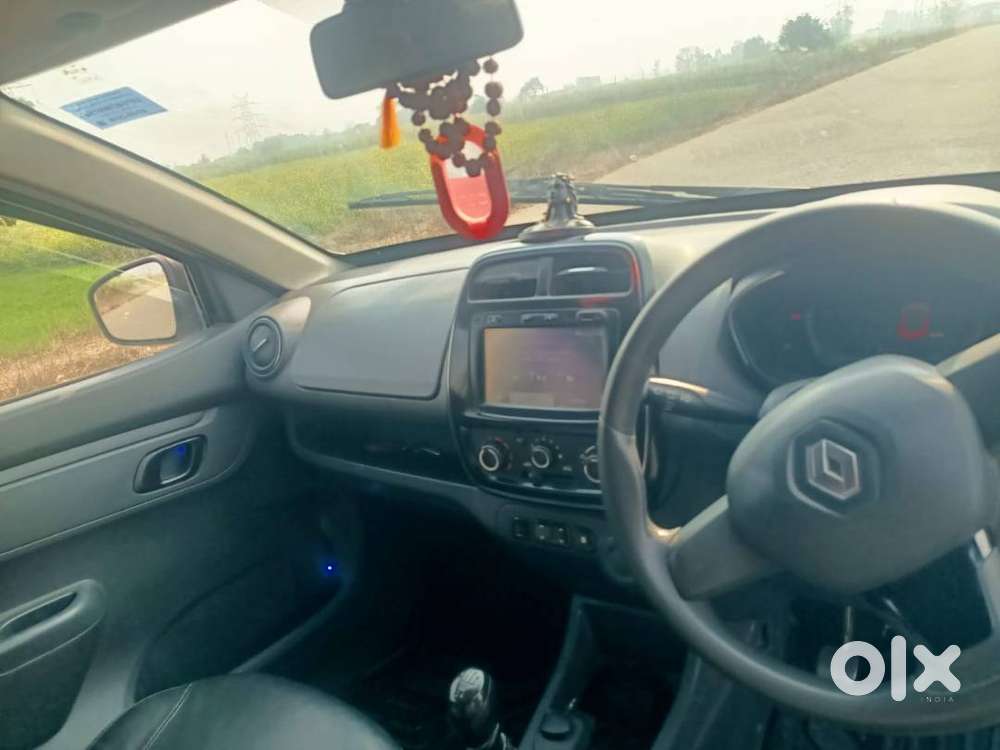 Kwid Rxt 4 Power Window , Good Canditian , Company Fitted Music System