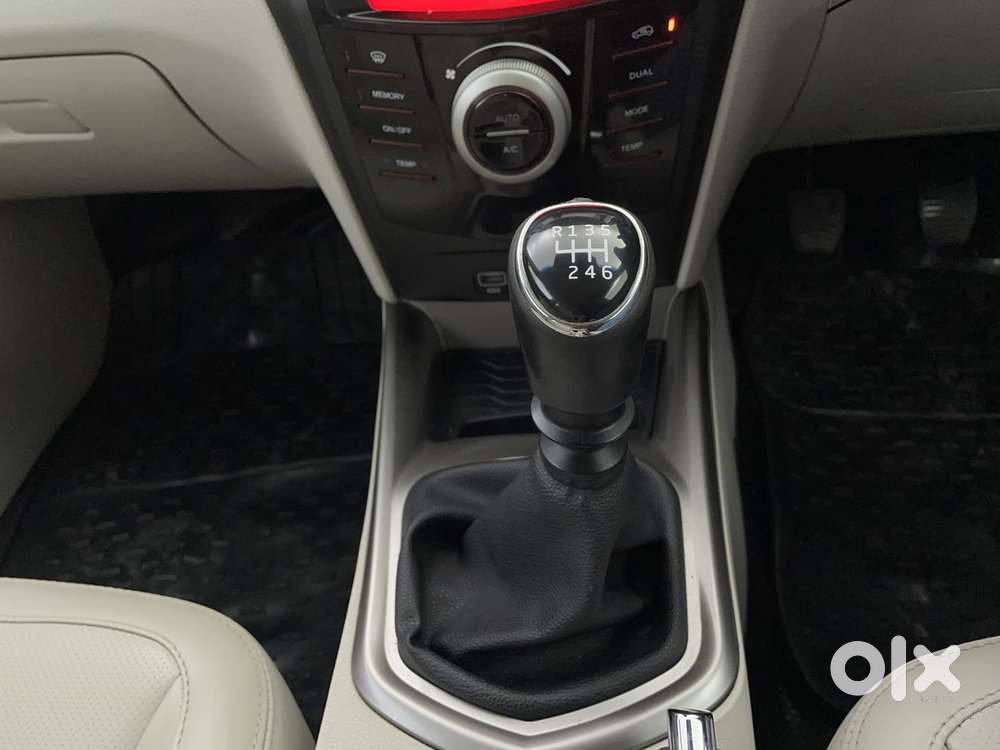 Mahindra Xuv300 W8 Option, 2021, Petrol