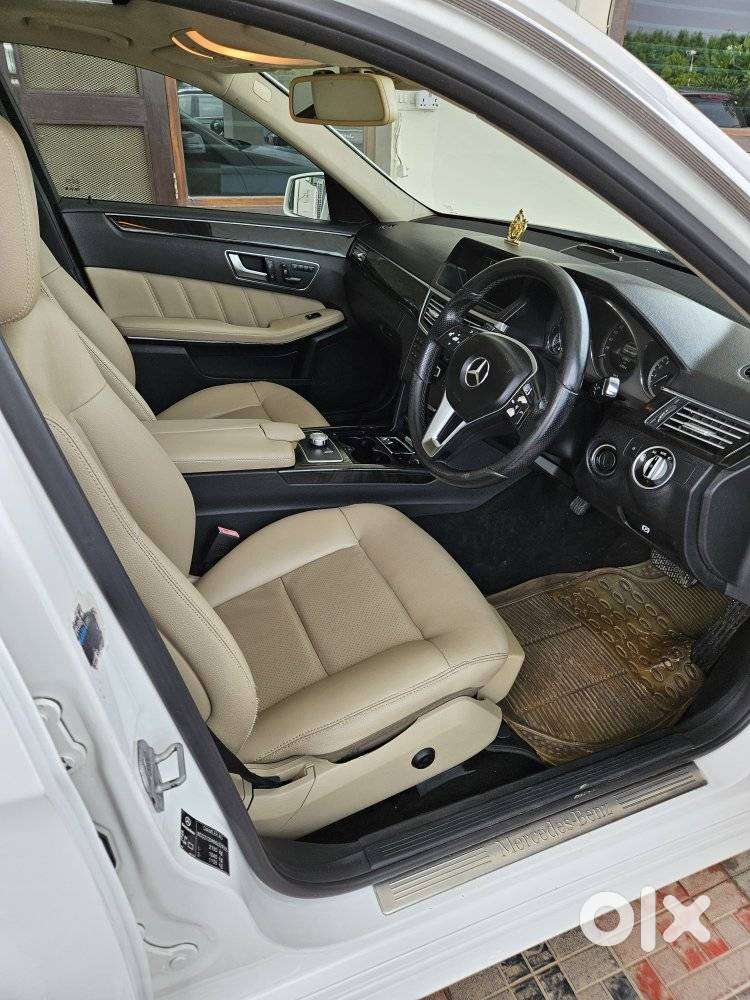 Mercedes-benz E-class E 200 Cgi Avantgarde, 2013, Petrol