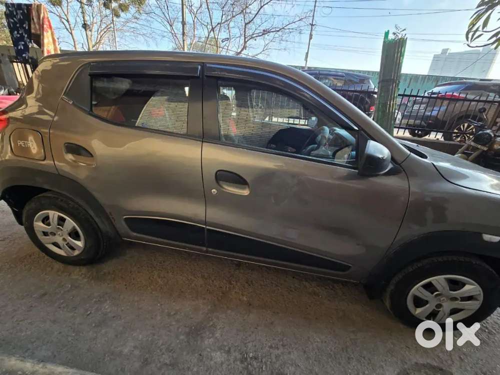 Renault Kwid Good Condition 2016 Model 10200 Km On Records