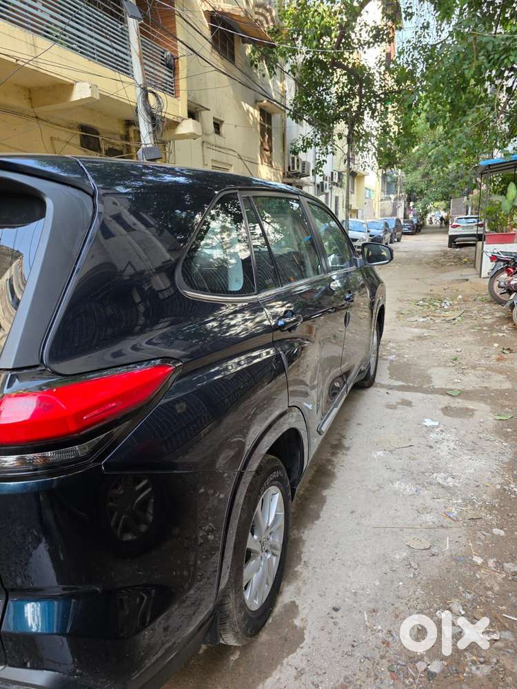 Toyota Innova Hycross Gx (o), 2025, Petrol