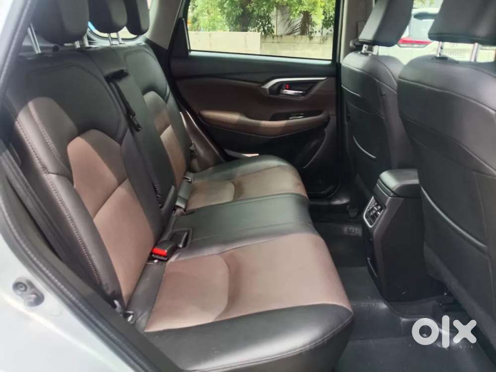 Toyota Urban Cruiser Hyryder 1.5 V Hybrid, 2023, Petrol