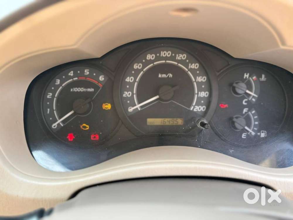 Toyota Innova 2.5 G (diesel) 8 Seater, 2006, Diesel