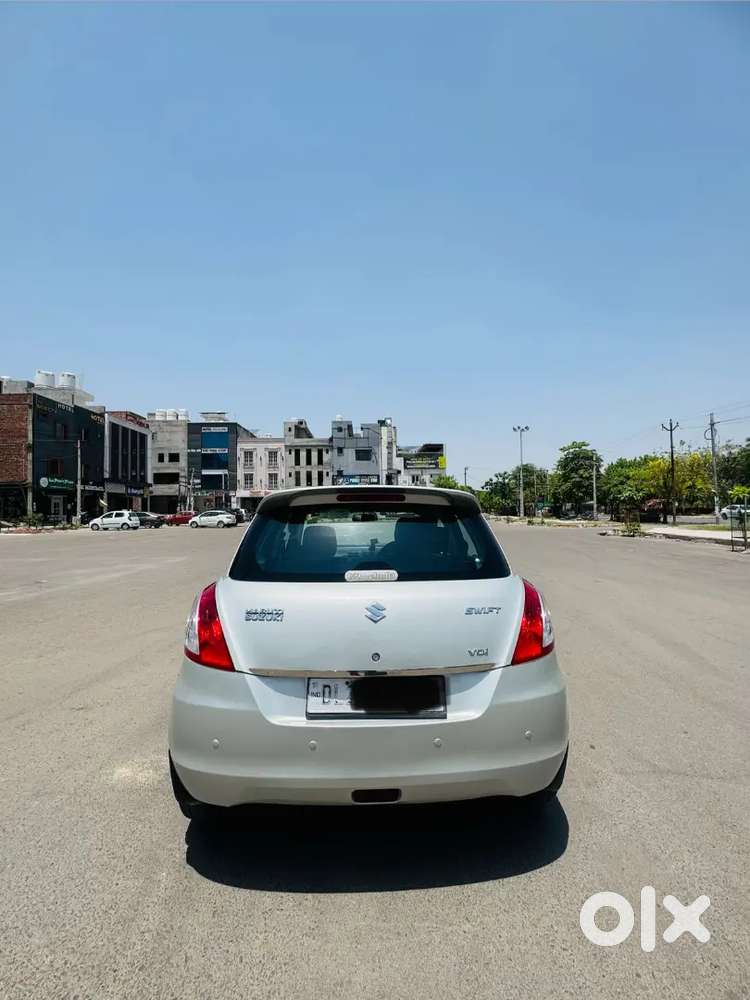 Maruti Suzuki Swift 2017 Diesel 76000 Km Driven