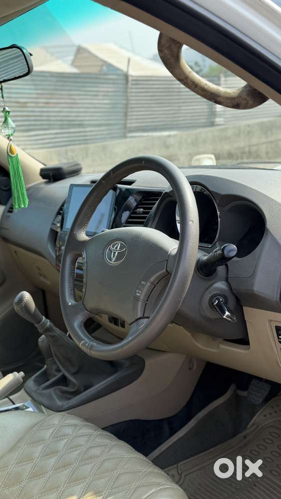 Toyota Fortuner 3.0 4x4 Manual, 2011, Diesel