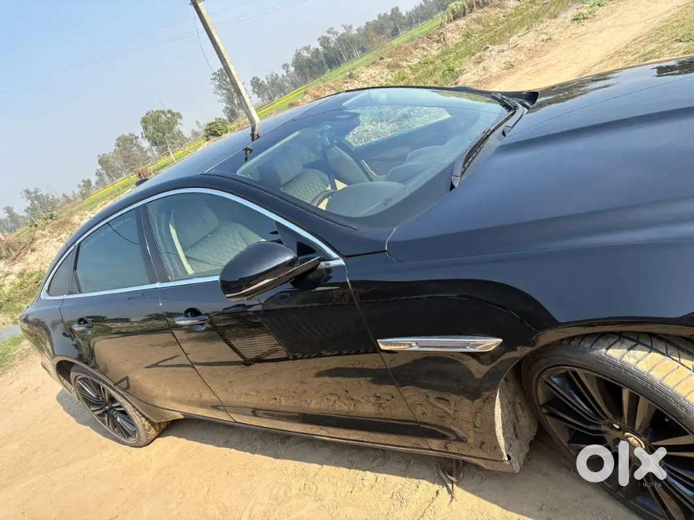 Jaguar Xj 2016 Petrol 60000 Km Driven