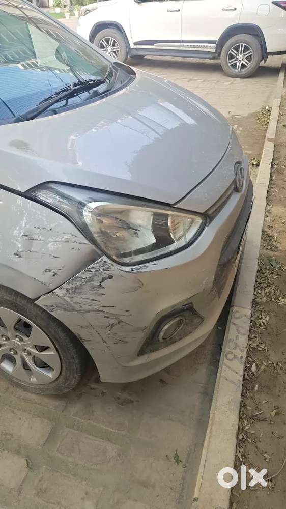 Hyundai Xcent 2015 Petrol 780000 Km Driven