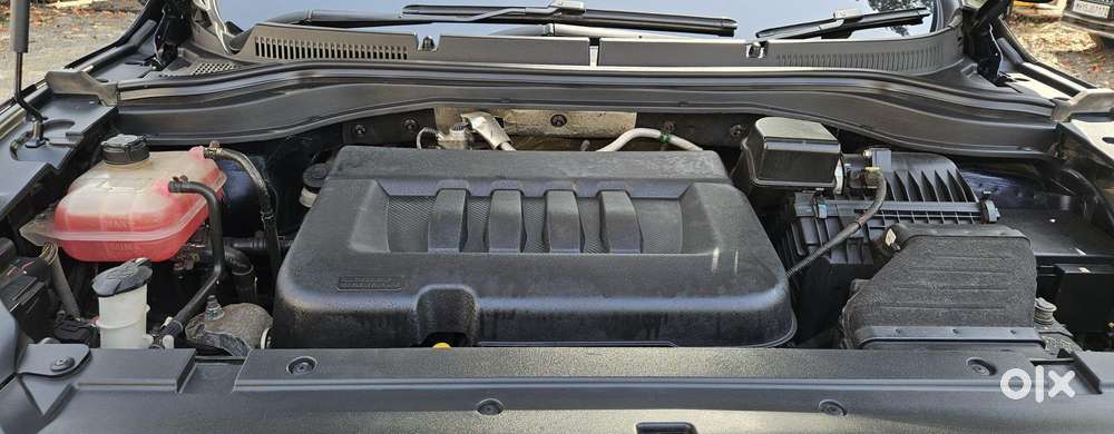 Mahindra Xuv700 2.2 Ax 7 Diesel Mt Luxury Pack Str, 2022, Diesel