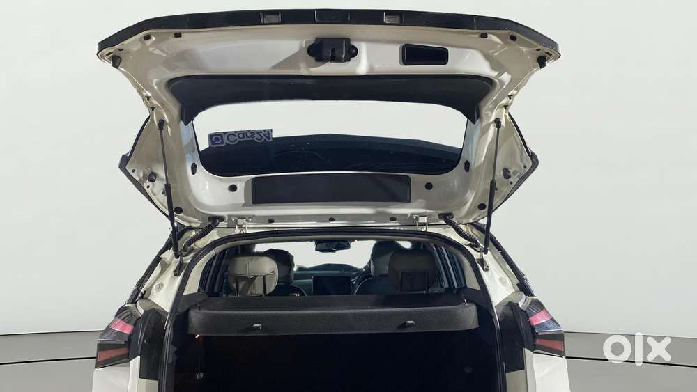 Tata Nexon Creative Plus 1.2 Revotron Petrol 7dca, 2023, Petrol