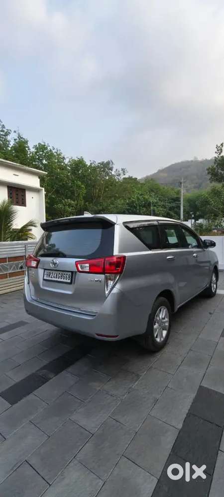 Toyota Innova Crysta 2016 Diesel 201000 Km Driven
