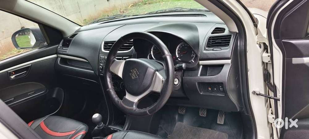 Maruti Suzuki Swift Vxi Abs Bsiv, 2015, Petrol