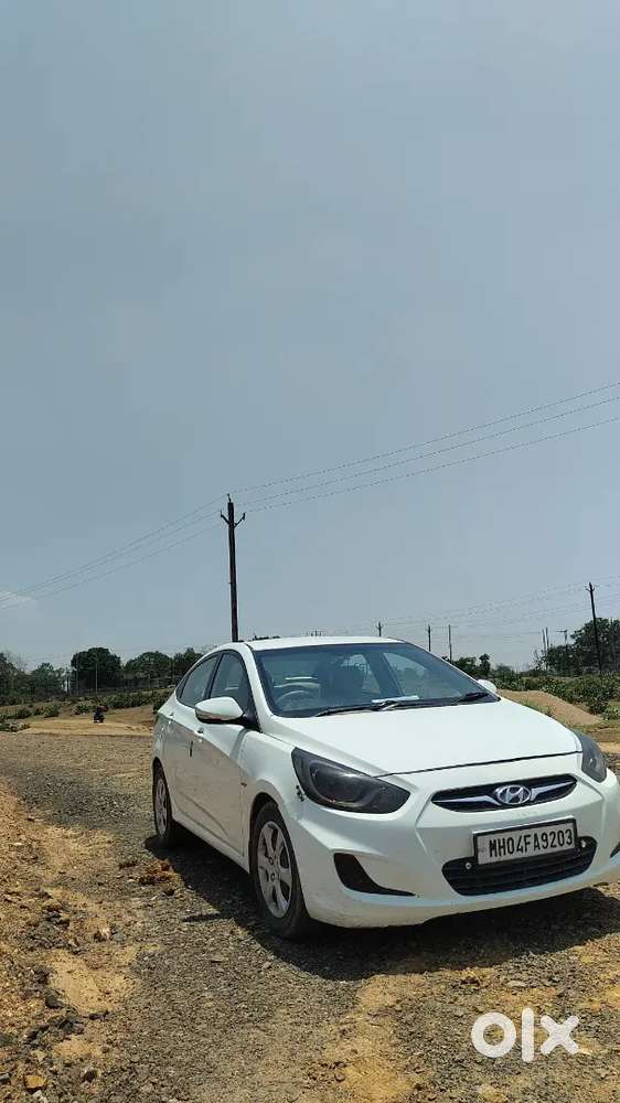 Hyundai Verna 2012