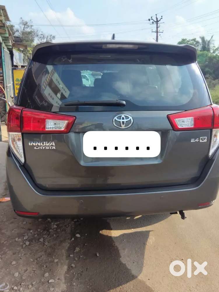 Toyota Innova Crysta 2017 Diesel 178000 Km Driven