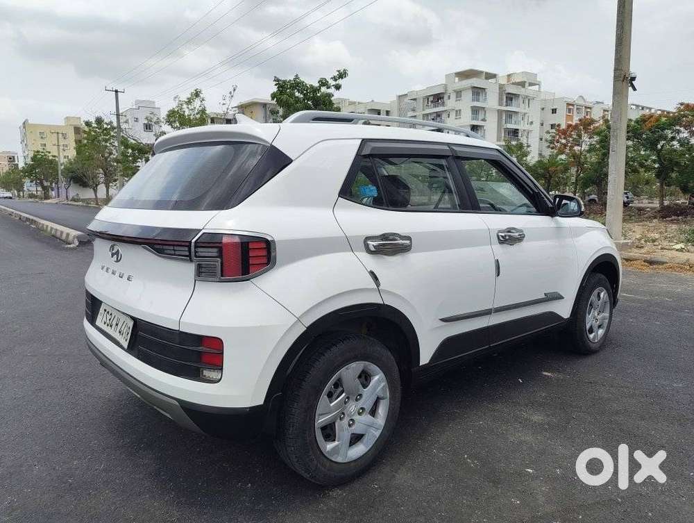 Hyundai Venue S Mt 1.2 Kappa, 2022, Petrol