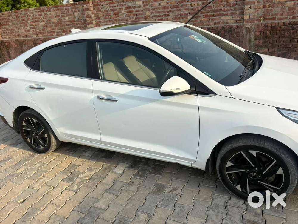 Hyundai Verna 2022 Diesel Well Maintained