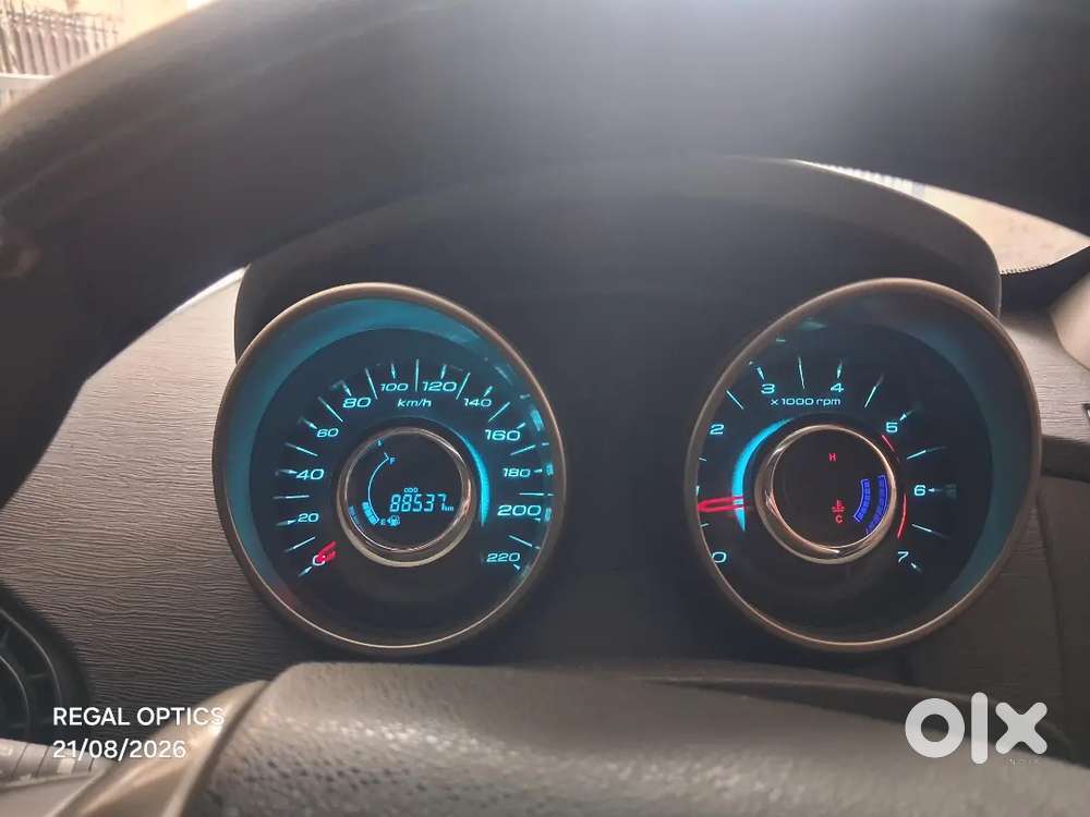 Mahindra Xuv500 2.2 W7 2019