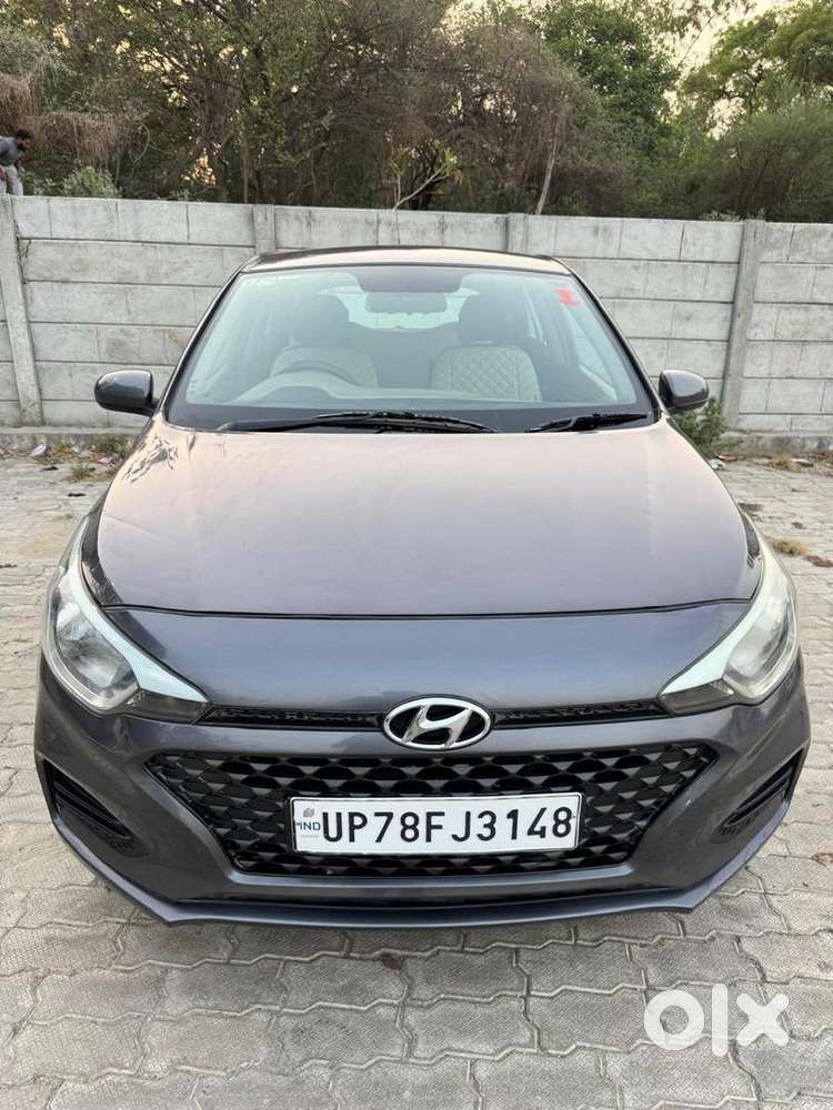 Hyundai Elite I20, 1st Owner, Doctor Driven Car, Petrol Well Main