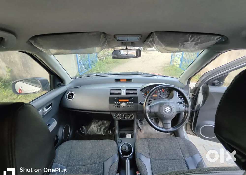 Maruti Suzuki Swift Dzire 2011