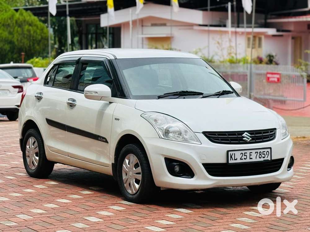Maruti Suzuki Swift Dzire 1.2 Vxi Bsiv, 2013, Petrol