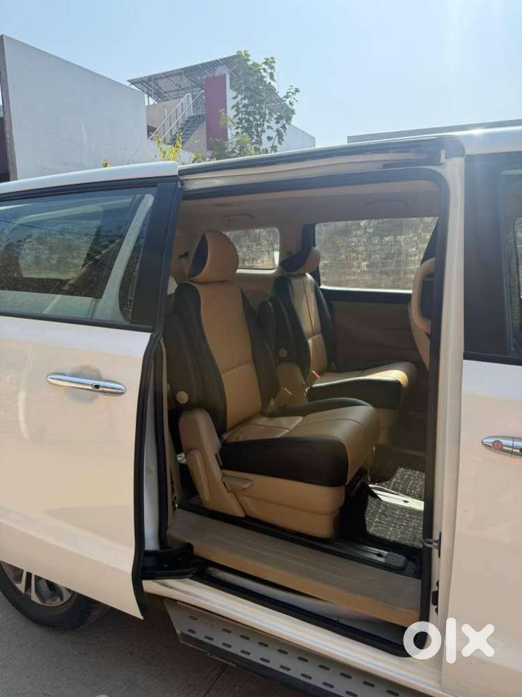 Kia Carnival Premium, 2021, Diesel