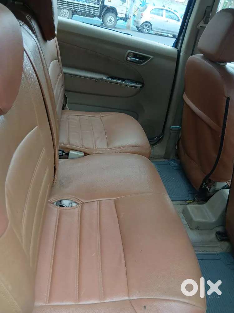 Maruti Suzuki Ertiga 2012