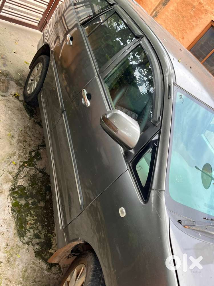 Toyota Innova 2013 Diesel Well Maintained