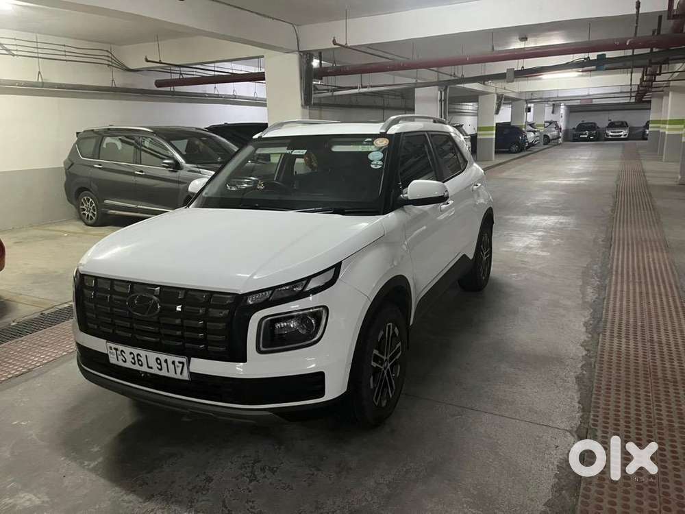 Hyundai Venue 2022 Diesel Well Maintained