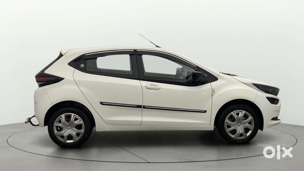 Tata Altroz Xm Plus Icng, 2024, Cng & Hybrids