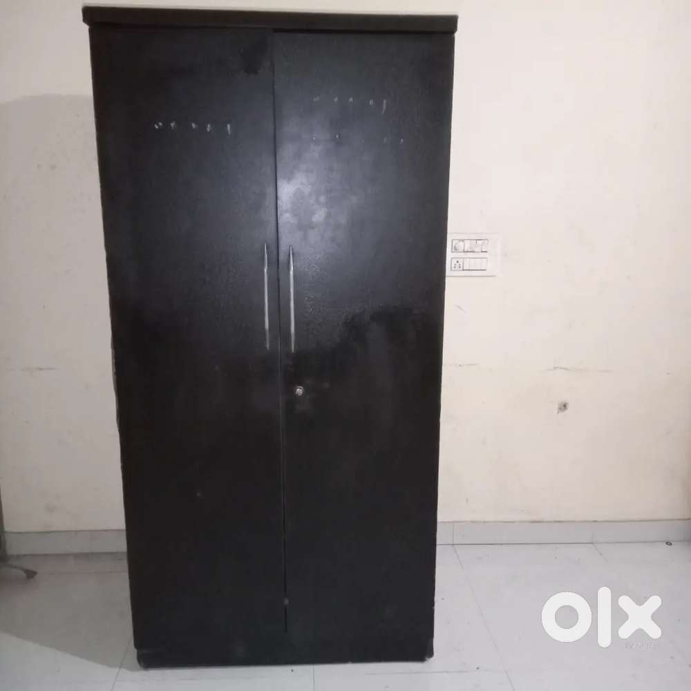 2 Door wordrobe 3*6.2 feet for sale. Excellent Deal. Cont.