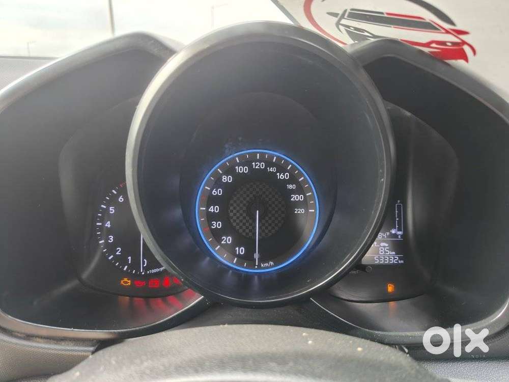 Hyundai Venue E, 2022, Petrol