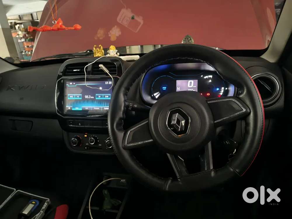 “2022 Kwid Rxt Amt  1440 Km  Single Owner  Like New”