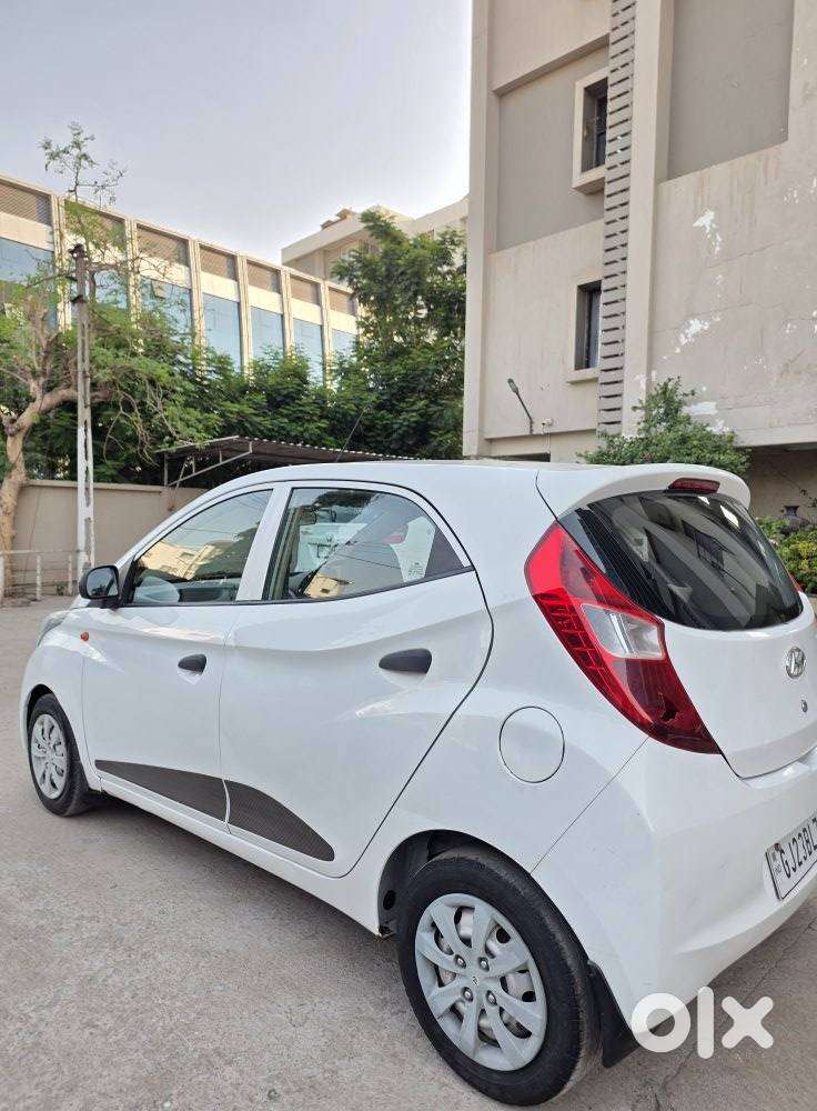 Hyundai Eon Era+ Se, 2017, Petrol