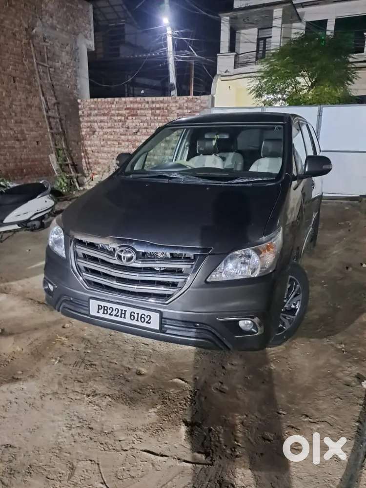 Toyota Innova 2014 Diesel 204000 Km Driven     98787