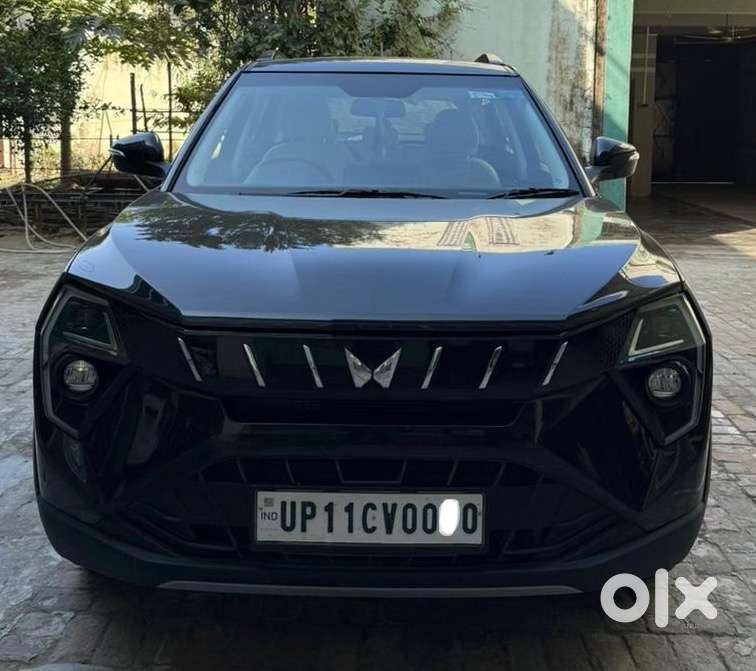 Mahindra Xuv 3xo Ax5 2024