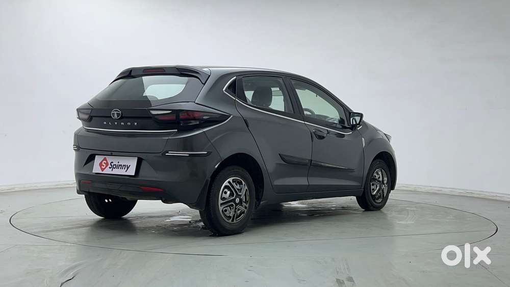Tata Altroz 1.2 Xe, 2022, Petrol