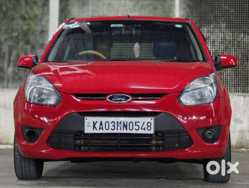 Ford Figo, 2010, Petrol