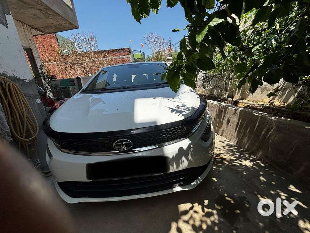 Tata Altroz 2022 Petrol Well Maintained Only 22000 Km Driven