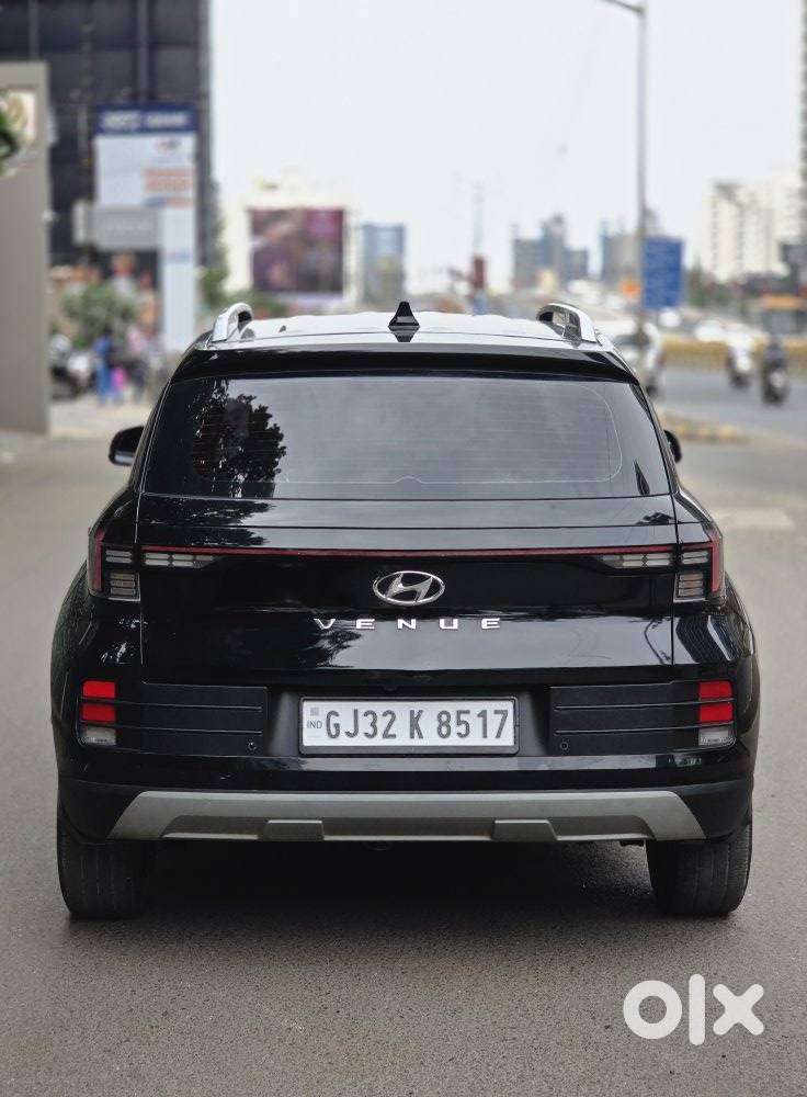 Hyundai Venue 1.2 S (o), 2022, Petrol