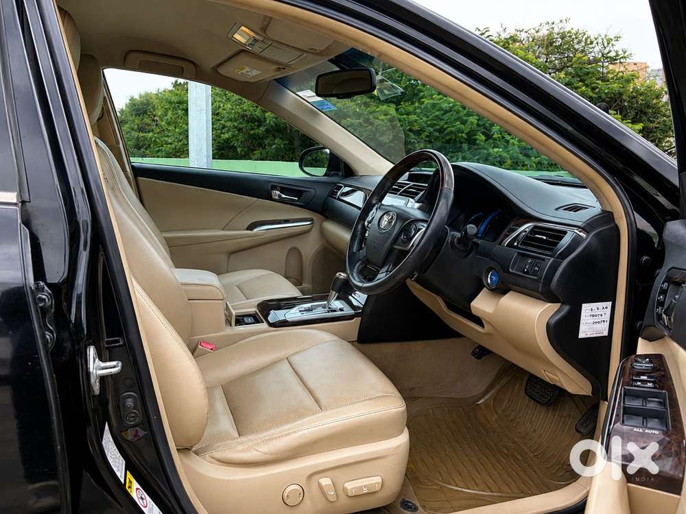 Toyota Camry Hybrid, 2014, Cng & Hybrids