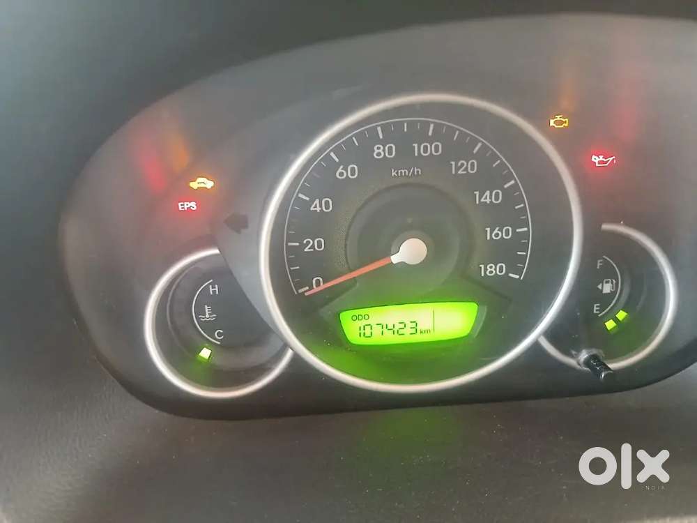 Hyundai Eon Magna 2015