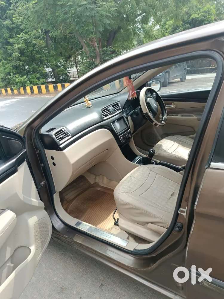 Maruti Suzuki Ciaz 2015 Diesel 98000 Km Driven. This Is A Family Car .
