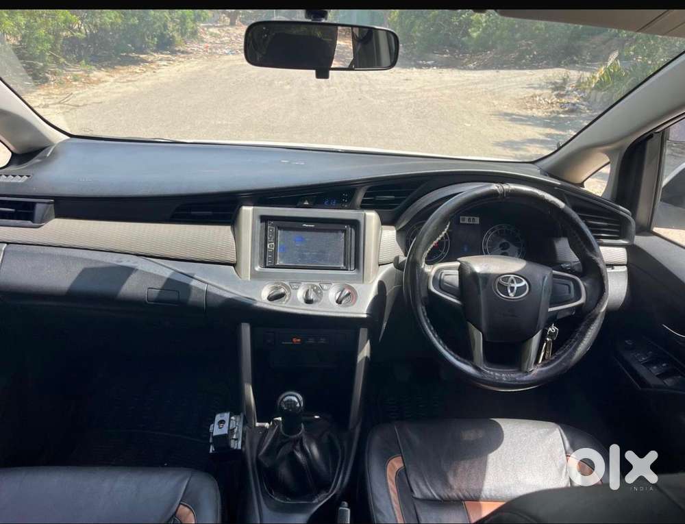 Toyota Innova Crysta 2.4 G Mt, 2017, Diesel
