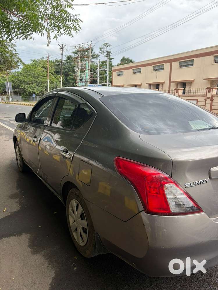 Nissan Sunny 2012 Diesel 164000 Km Driven