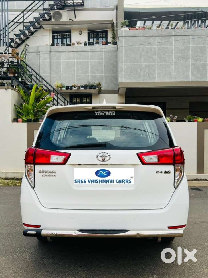 Toyota Innova Crysta 2.4 V 7 Str, 2016, Diesel