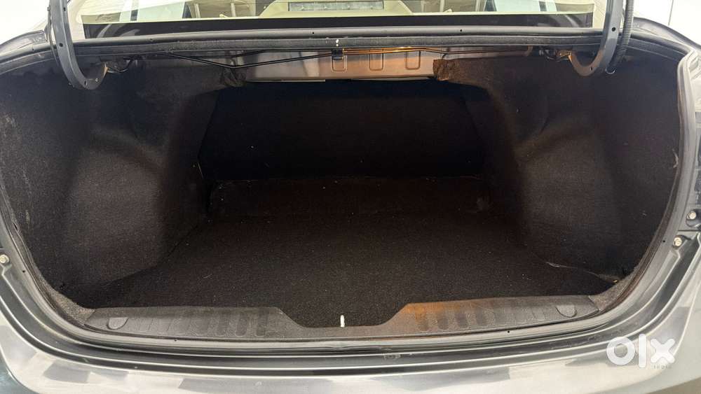 Maruti Suzuki Ciaz 1.5 Zeta Shvs Mt, 2023, Petrol