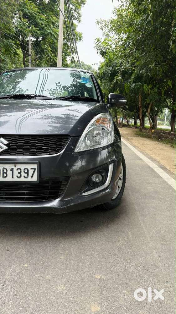Maruti Suzuki Swift Vxi Abs Bsiv, 2017, Petrol