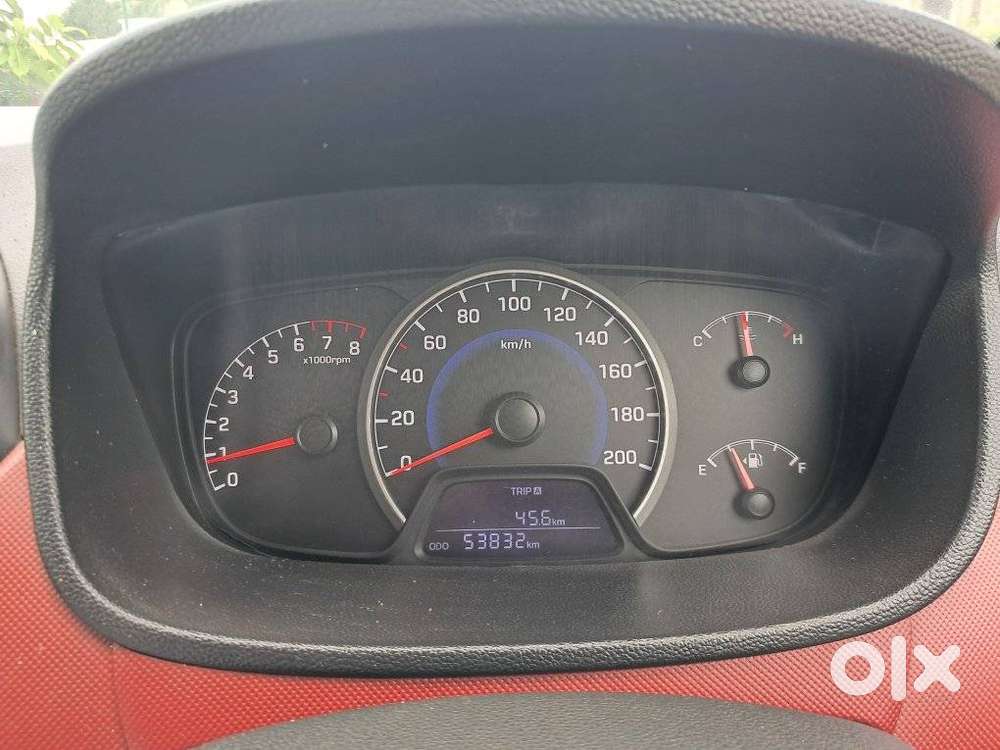 Hyundai Grand I10 Sportz, 2016, Petrol